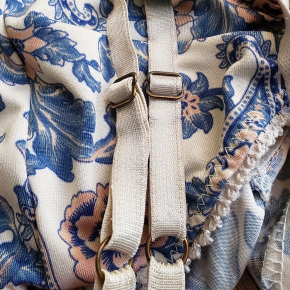 SOLD Etienne Bralette in Monaco - Picture 4 of 5